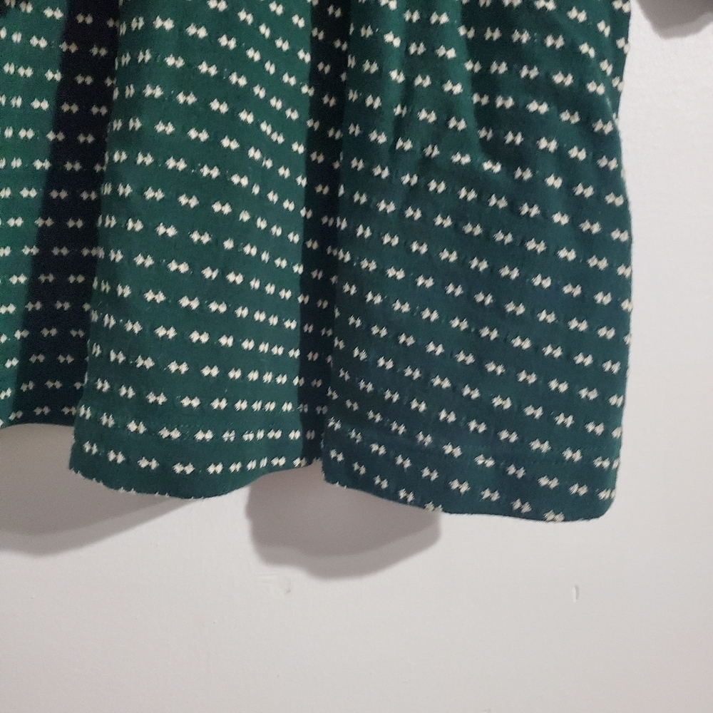 Green Patterned V-Neck Long-Sleeve Wrap Dress - Picture 3 of 12